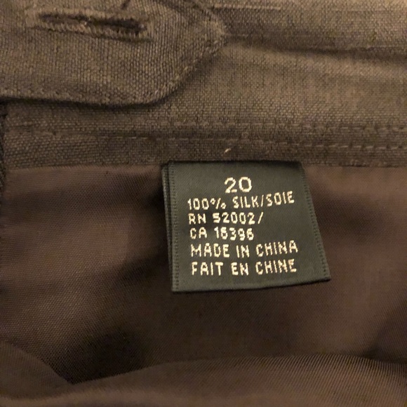 Dana Buchman 100% Silk Skirt in Brown with Back Split, size 20 - Picture 6 of 9